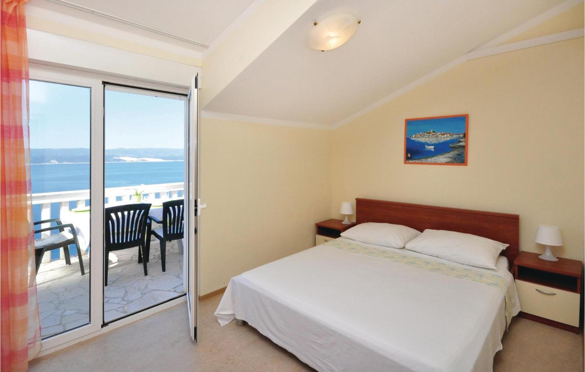 2 Bedroom Nice Apartment In Mimice Exterior photo