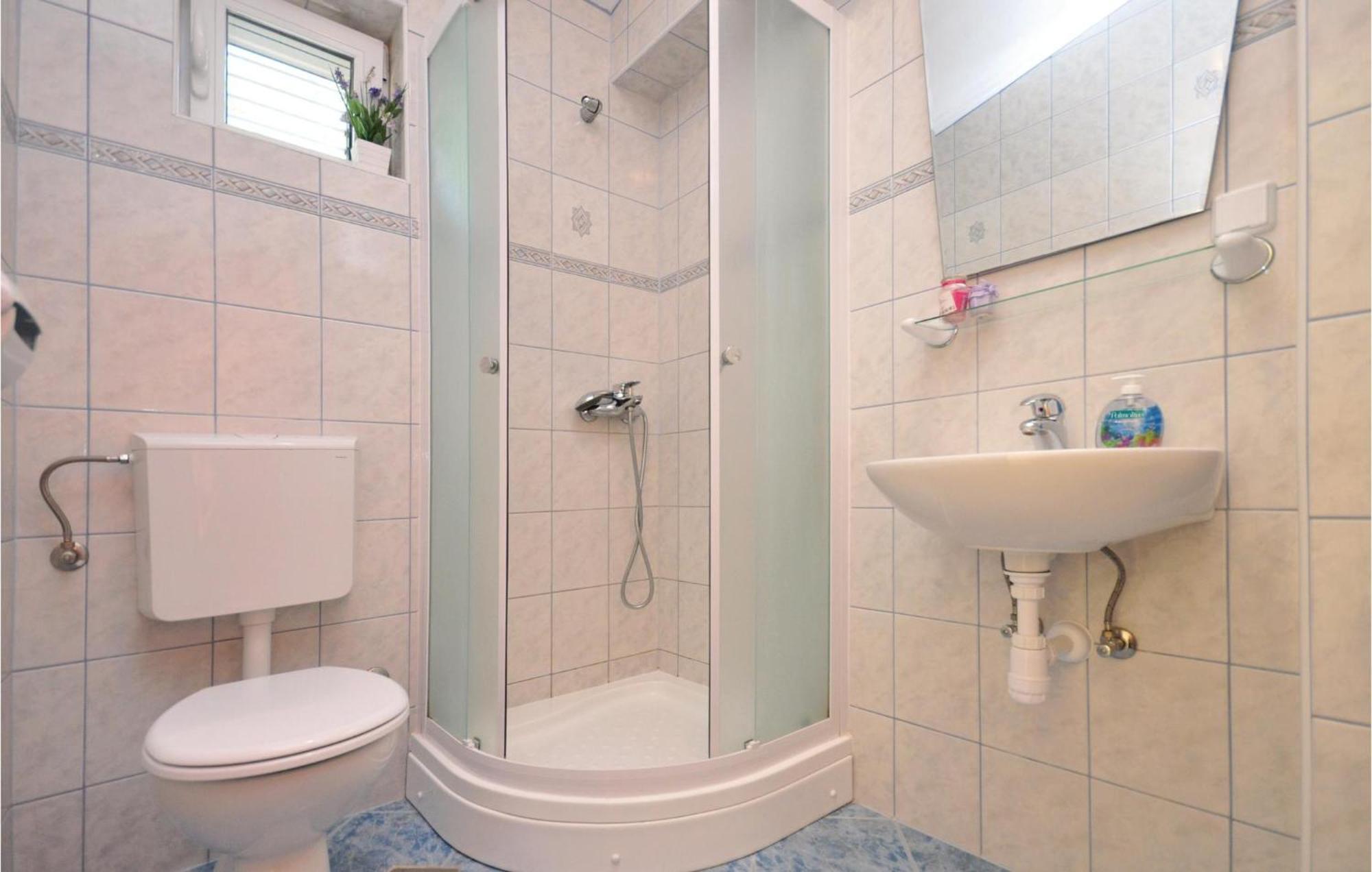 2 Bedroom Nice Apartment In Mimice Exterior photo